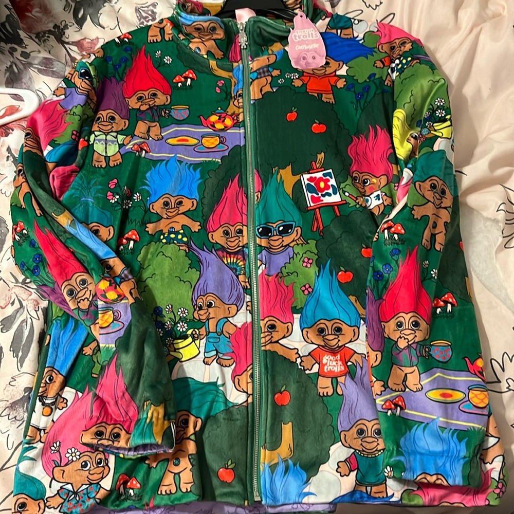 Cakeworthy X Good Luck Trolls teddy jacket size medium M NWT